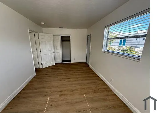 360 SW 27th Ter #B — Photo 5