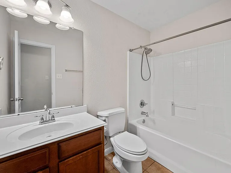 3031 E Lockeridge Village Dr — Photo 13