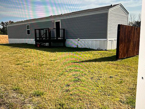 4th image of 426 S D Garner Rd