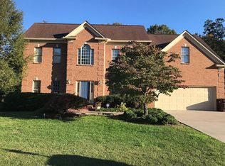 3216 Great Meadows Dr, Knoxville, TN 37920