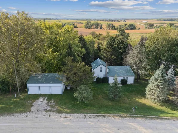 7313 185th St, Fayette, IA 52142