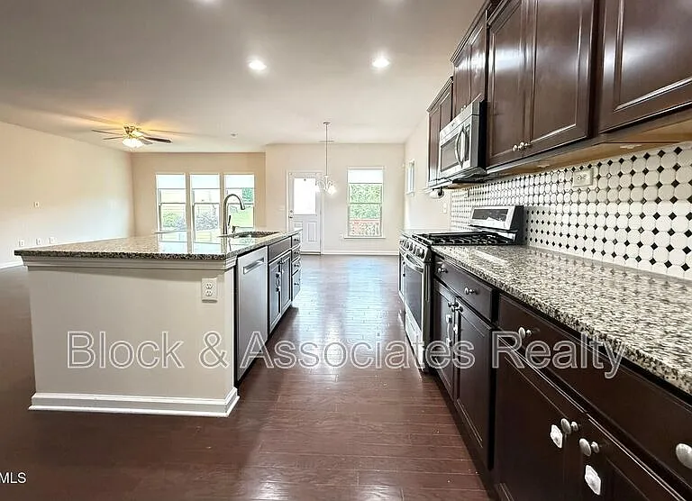 1017 Magnolia Blossom Ln — Photo 6