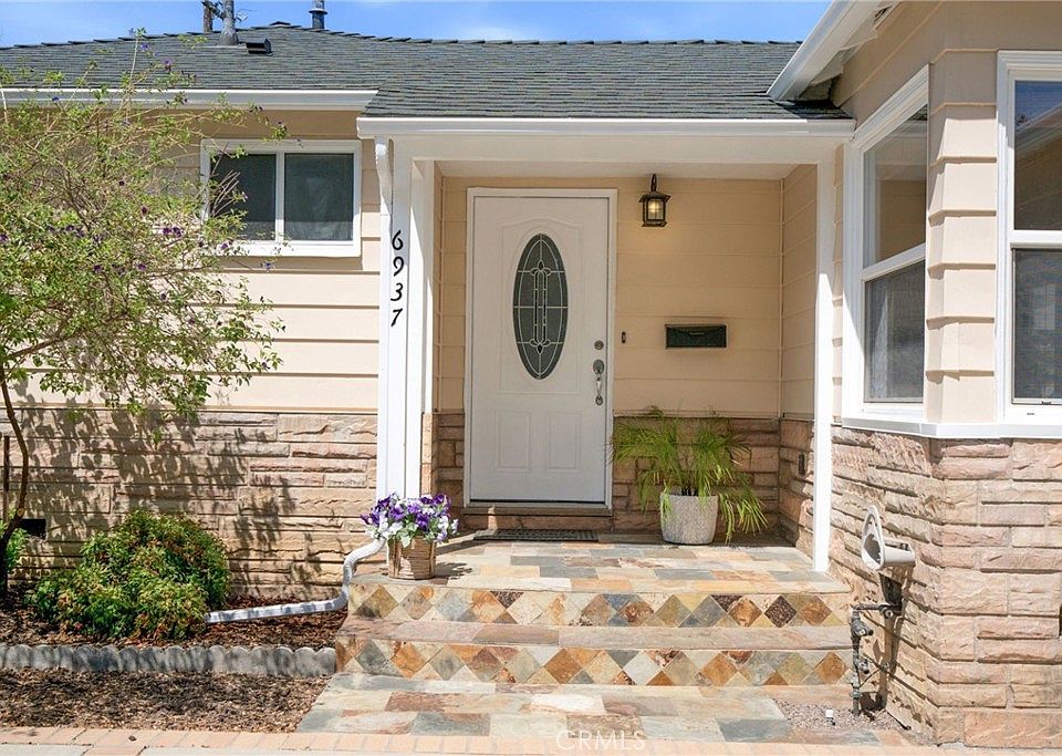 6937 Zelzah Ave, Reseda, CA 91335 | MLS #GD26163861 | Zillow