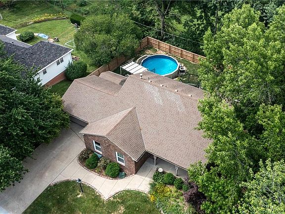 3rd image of 2913 Joslin Ln
