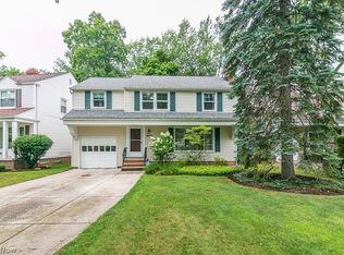 1398 Croyden Rd, Lyndhurst, OH 44124