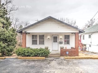226 Chambers Rd, Saint Louis, MO 63137