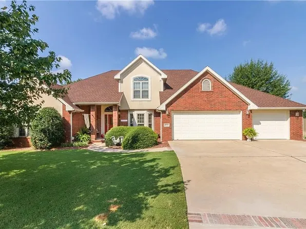 4160 Essex Cv, Springdale, AR 72762