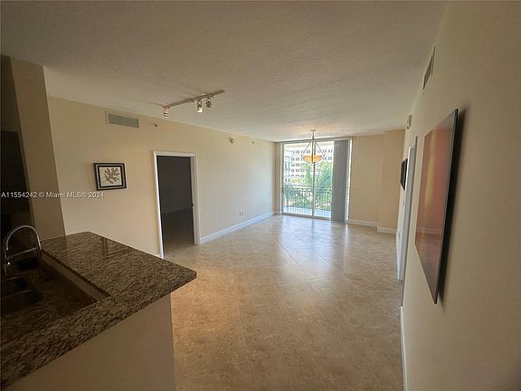 5th image of 550 Okeechobee Blvd APT 404