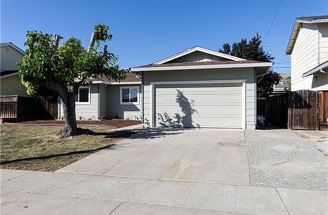 1st image of 2070 Treewood Ln