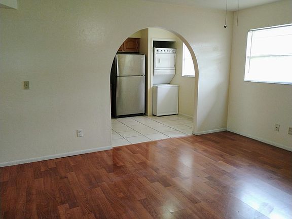 4th image of 4777-8 Orange Grove Blvd