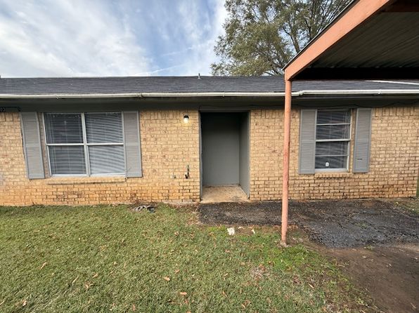 103 Young Rd #B