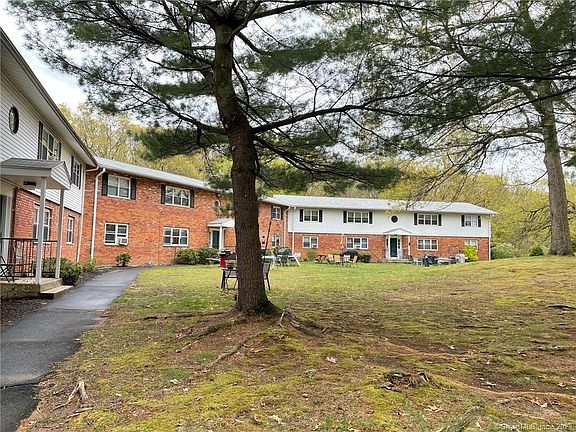 2nd image of 490 Oak Ave APT 43