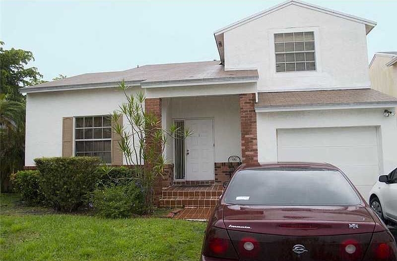 1st image of 19222 NW 82 Circle Ct