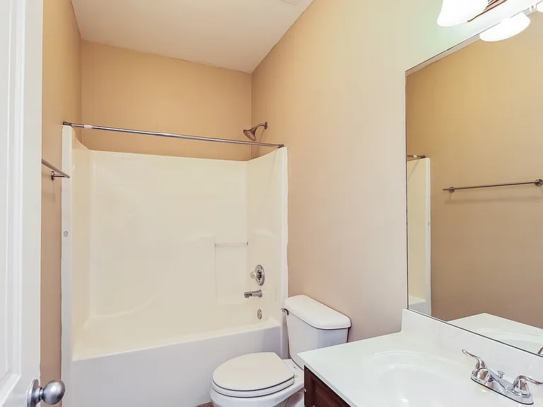 2045 Highview Way — Photo 22