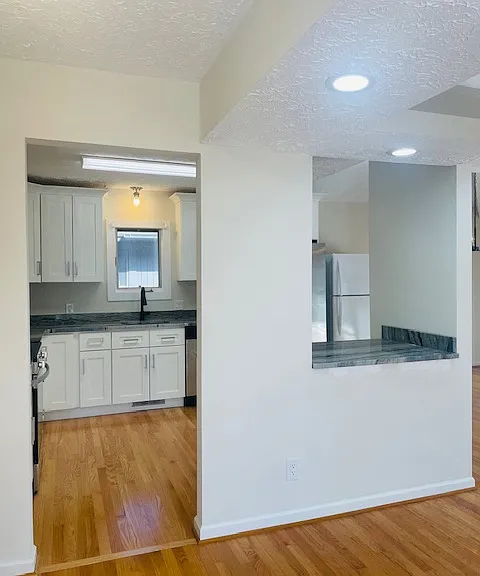 1805 Plantation Dr — Photo 2