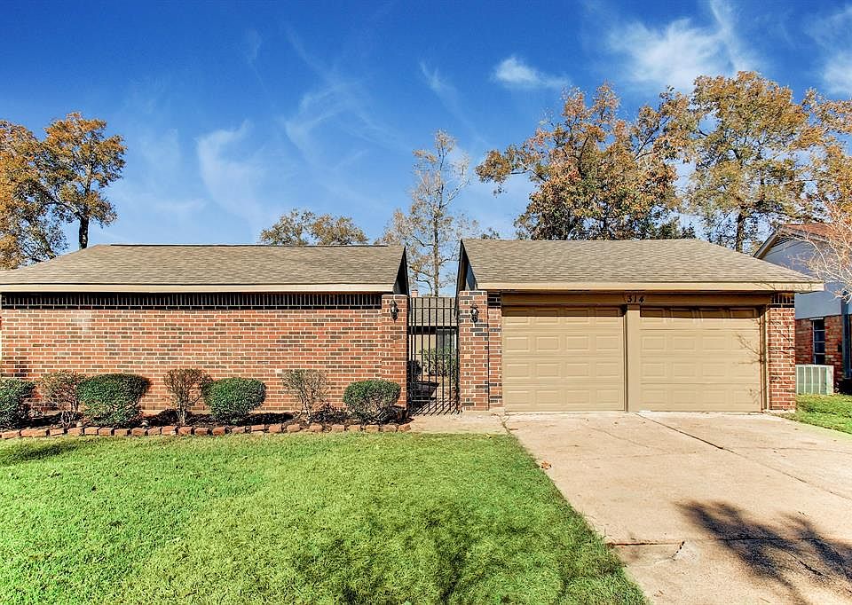 1st image of 314 Pelican Dr
