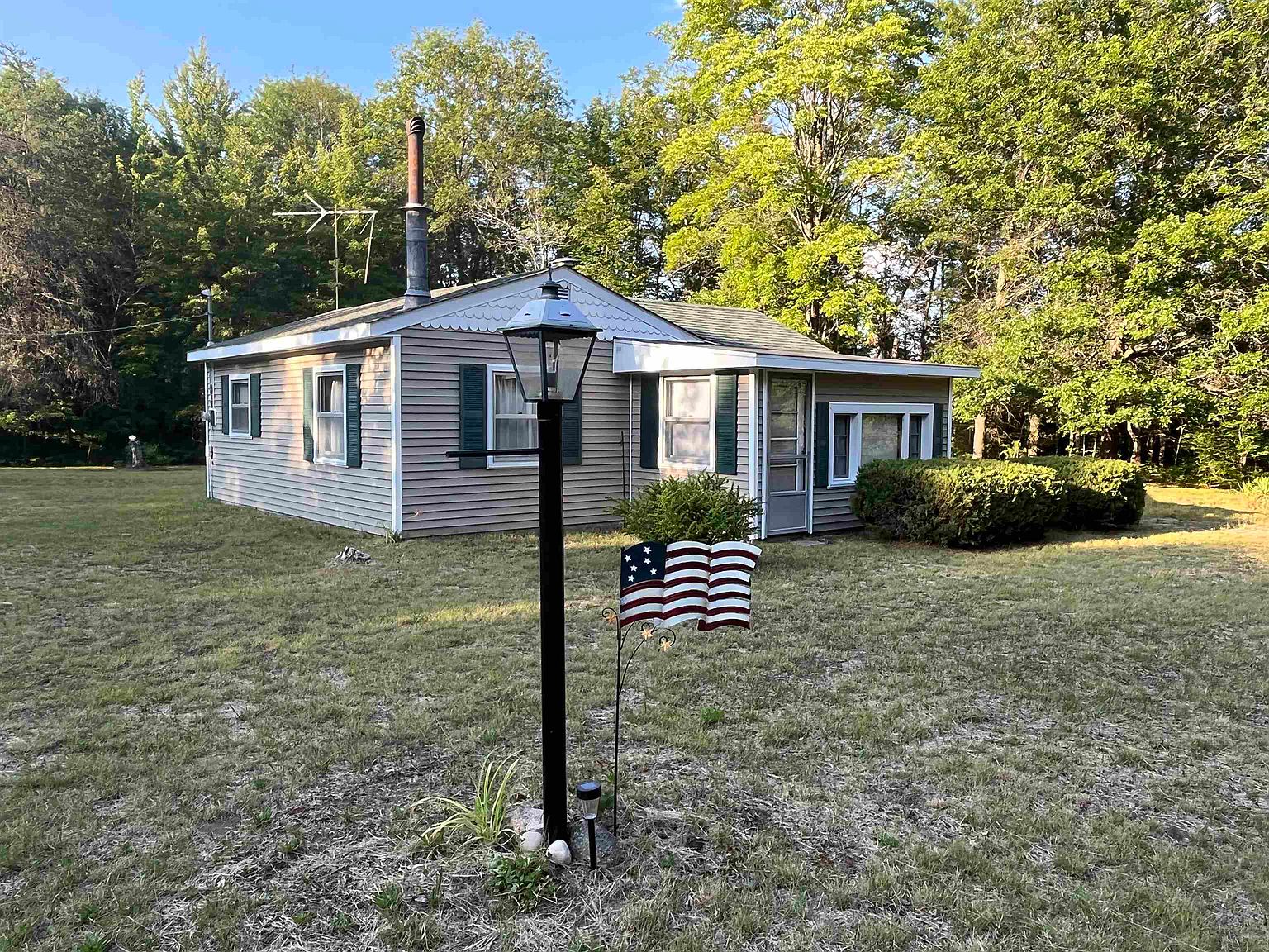 6020 N Jackson Ave, Harrison, MI 48625 MLS 50110717 Zillow