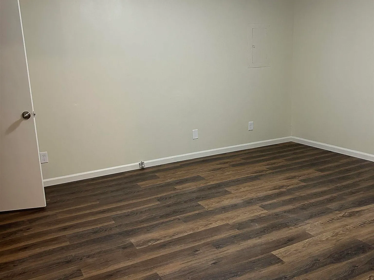 2 bed, 1.0 bath, 900 sqft, $875 — Photo 3