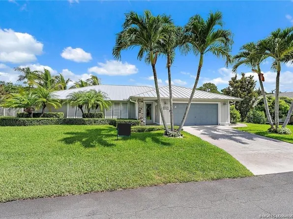 8565 SE Gulfstream Pl, Hobe Sound, FL 33455