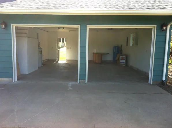 2851 Rose Valley Loop, Kelso, WA 98626