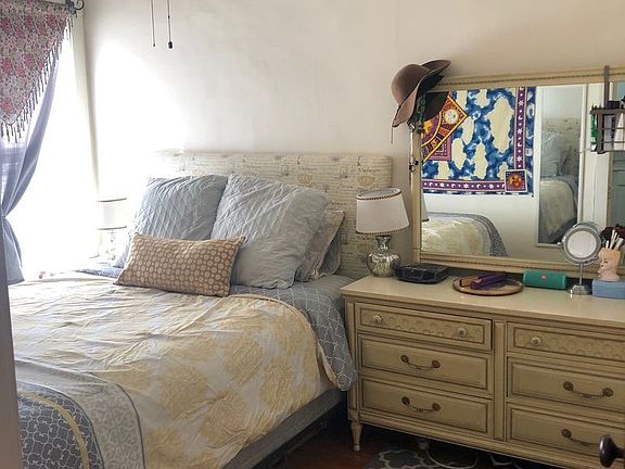 4th image of 3504 N Wolcott Ave #2