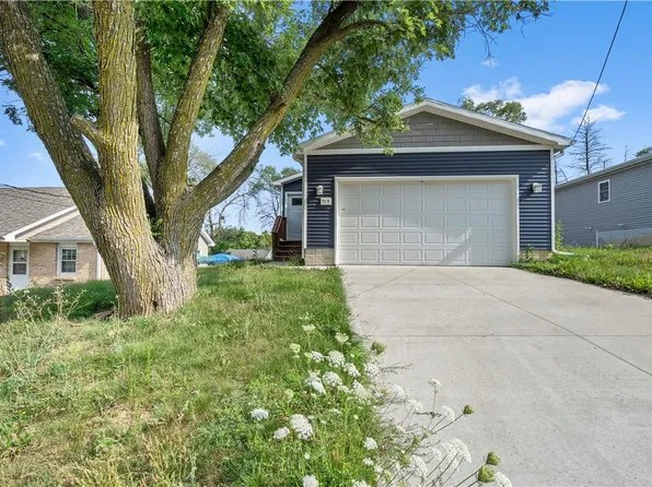 915 Kenyon Ave, Des Moines, IA 50315