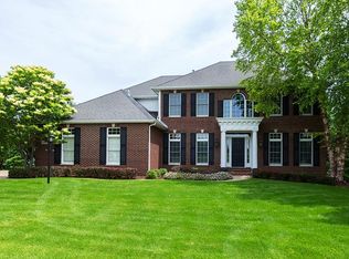 6467 Eagle Ridge Rd, Bettendorf, IA 52722