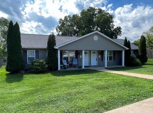 606 Kuhne Hts, Troy, MO 63379
