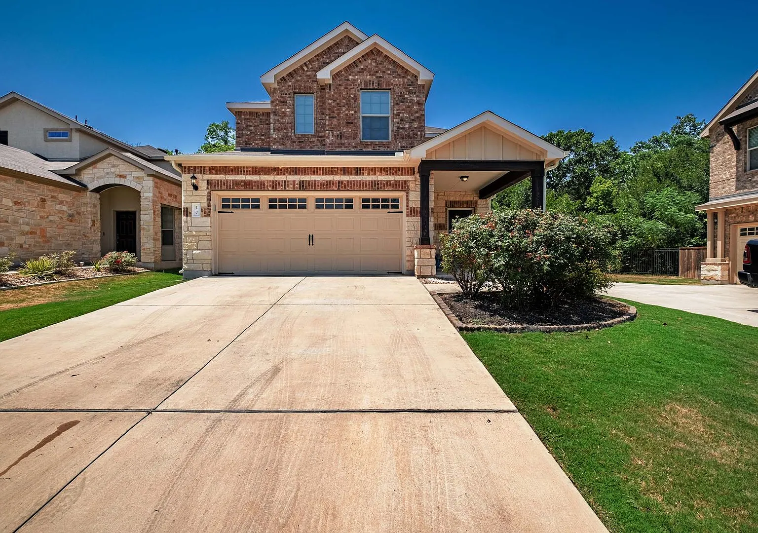 Fantastic 3 Bedroom, 2.5 Bath, 2-Story Home in Round Rock — Photo 1
