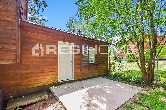 113 Clifford Ct — Photo 12