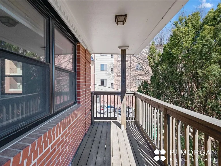 Fernshire Apartments — Photo 47