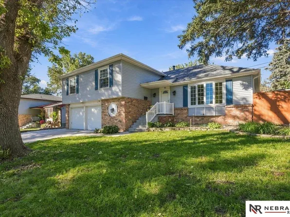 304 Sherry Dr, Bellevue, NE 68005