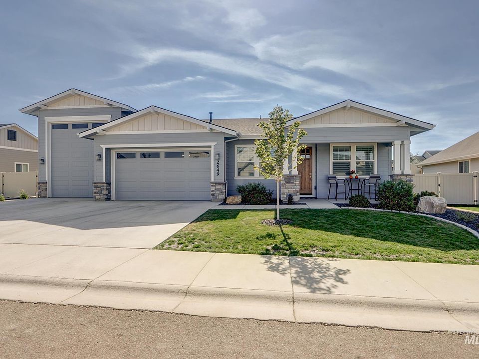 1st image of 2649 Laidlaw Dr