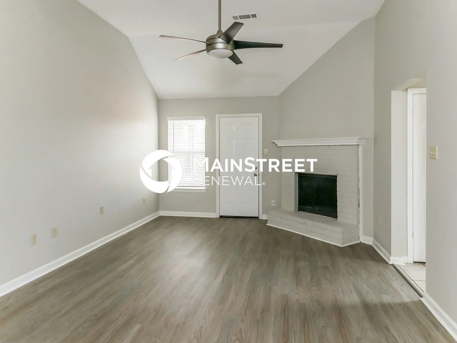 5553 Mal Cove — Photo 4