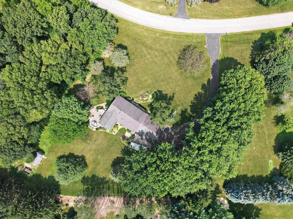 7175 Hickory Run, Waunakee, WI 53597