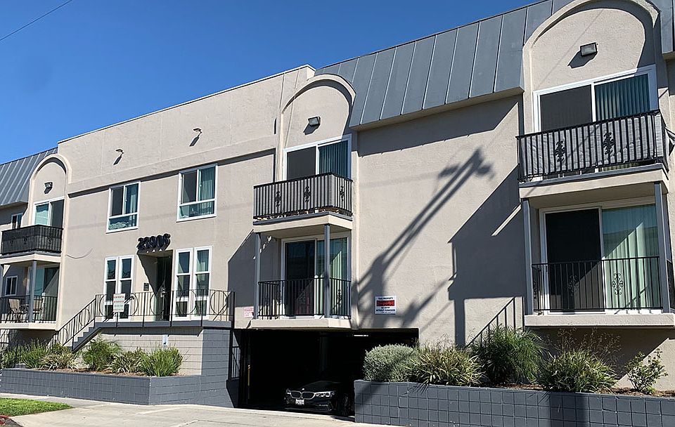 1st image of 23906 Ocean Ave