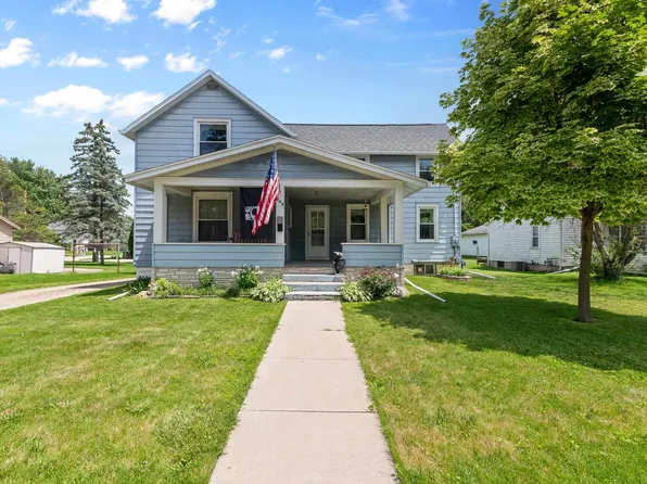 705 S Spring St, Beaver Dam, WI 53916