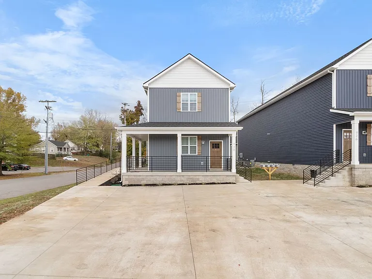 930 Crossland Ave — Photo 21