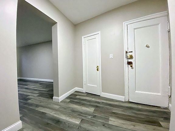 2nd image of 2020 E 41st St APT 2E