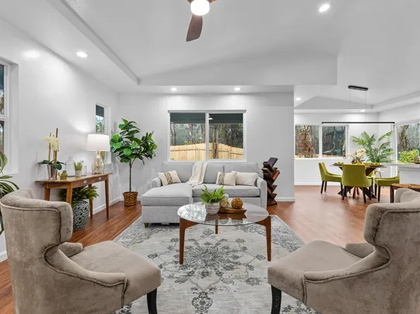 11-3795 9th St, Volcano, HI 96785