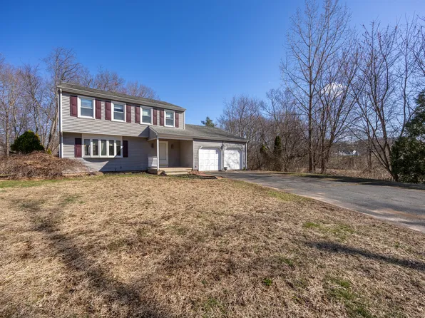 40 Miner Brook Drive, Middletown, CT 06457