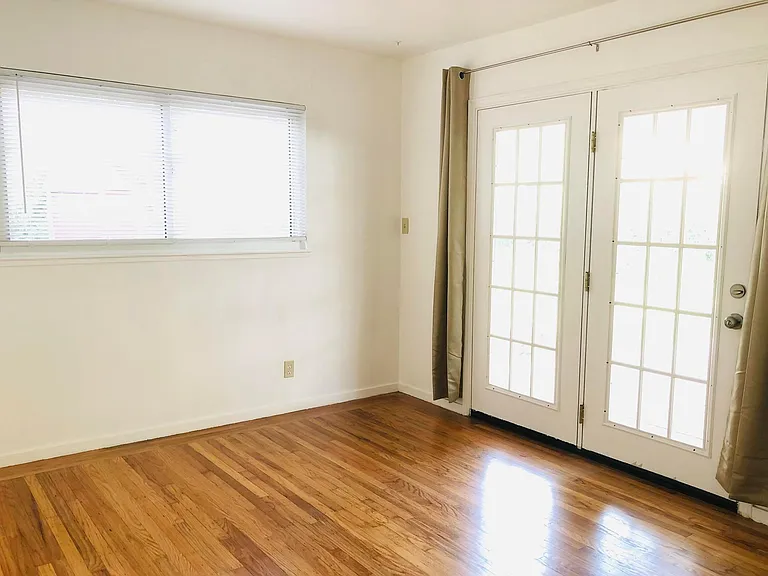 10102 Cairo Ct — Photo 16