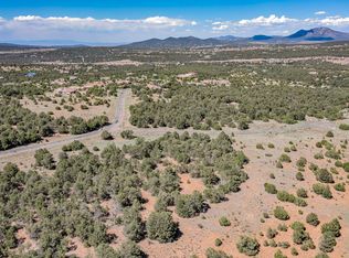 2 Soaring Hawk Ct, Tijeras, NM 87059