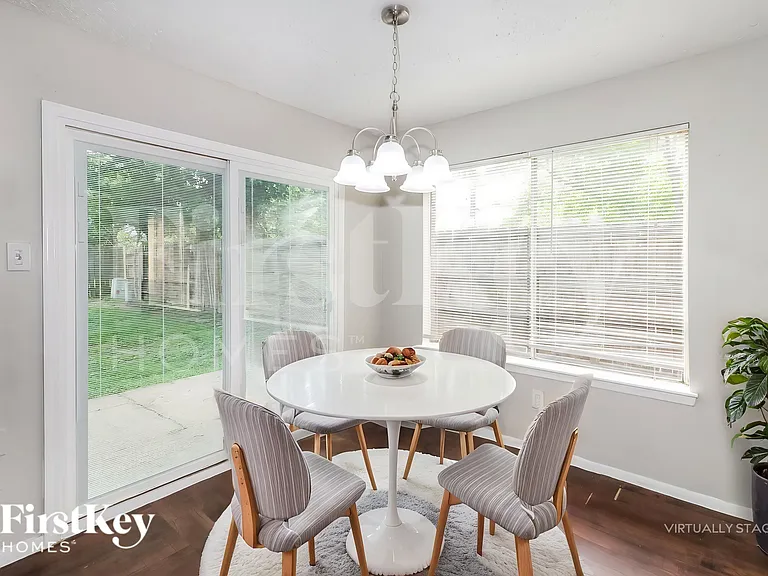 7506 Tetela Dr — Photo 7