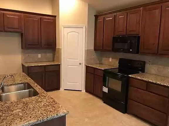 4th image of 209 Welch Dr