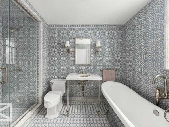 300 Central Park West image 15 of 20