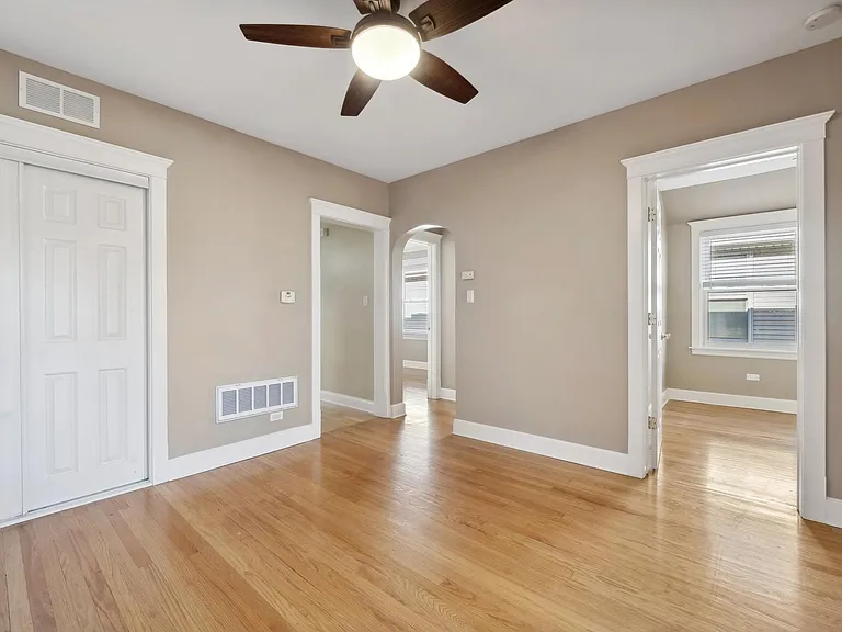 4140 N Austin Ave #2 — Photo 7