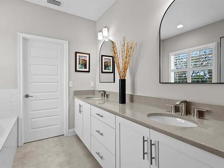 2702 W Cass St — Photo 22
