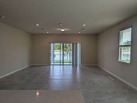 3rd image of 3130 Emerald Acres Ln