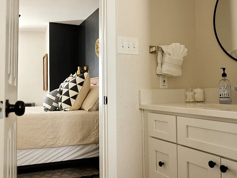 7905 Parliament Pl — Photo 15